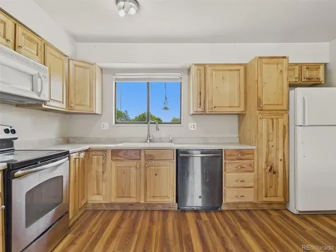 904 S Uravan Street Aurora CO 80017