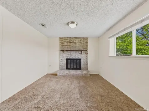904 S Uravan Street Aurora CO 80017