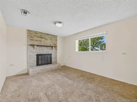 904 S Uravan Street Aurora CO 80017