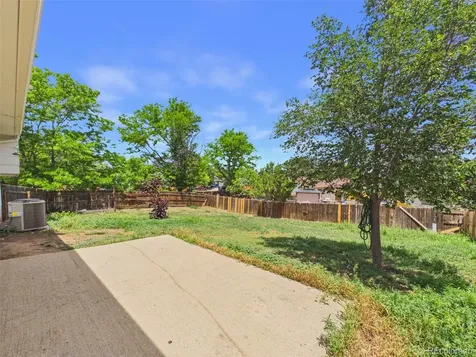 904 S Uravan Street Aurora CO 80017