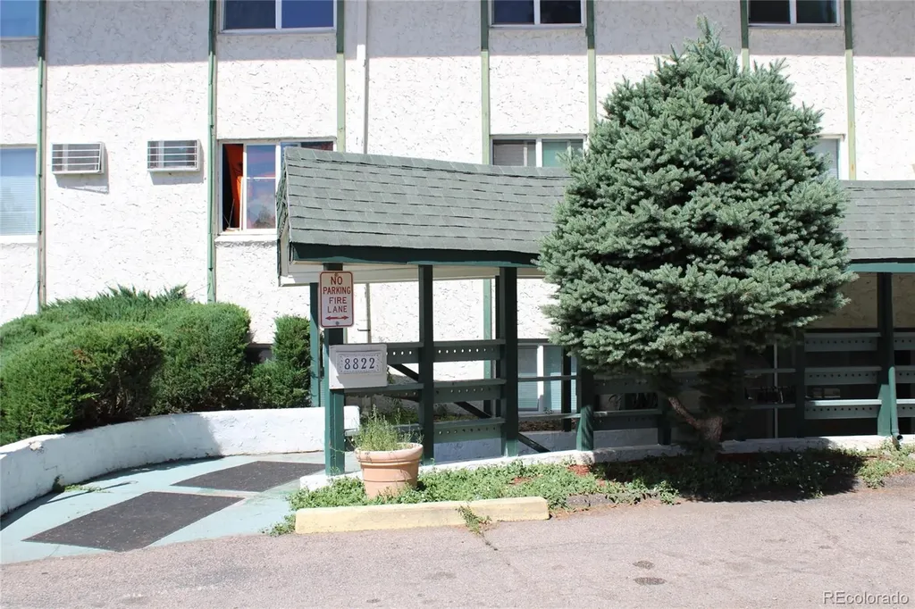 8822 E Florida Avenue Denver CO 80247