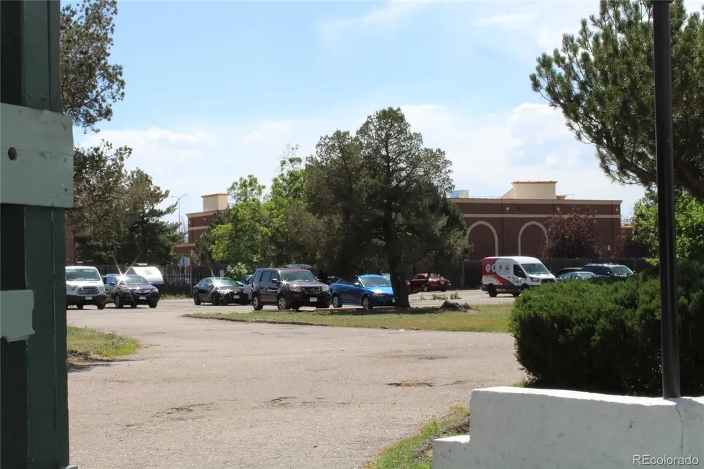 8822 E Florida Avenue Denver CO 80247