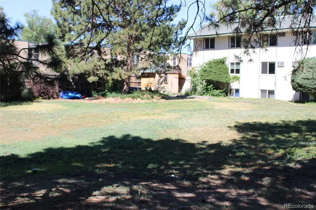 8822 E Florida Avenue Denver CO 80247