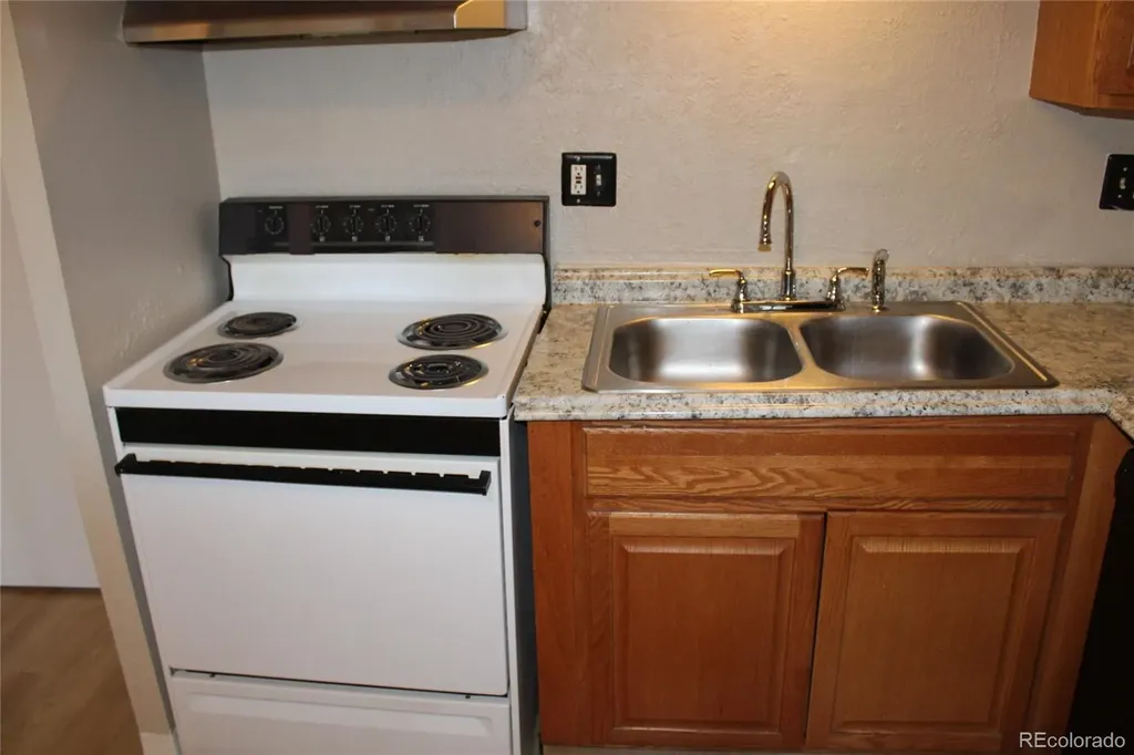 8822 E Florida Avenue Denver CO 80247