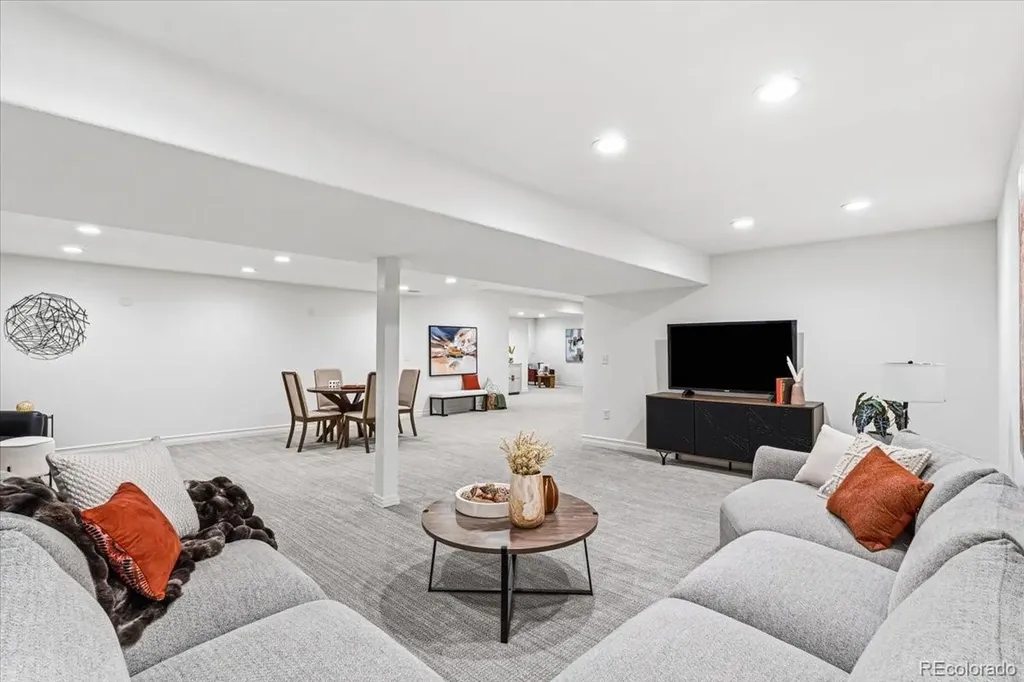 15 Glenmoor Circle Cherry Hills Village CO 80113