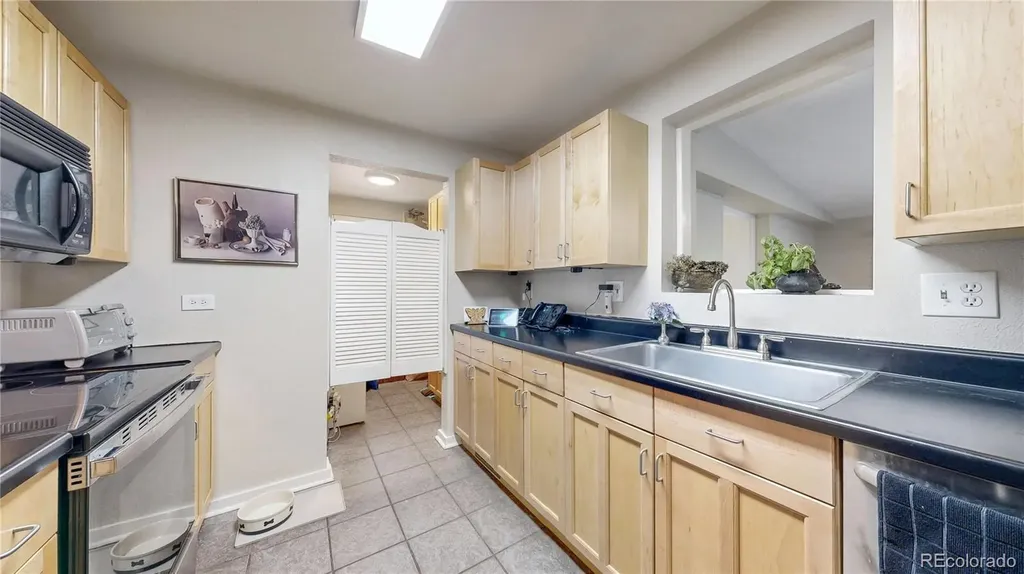 1080 Krameria Street Denver CO 80220
