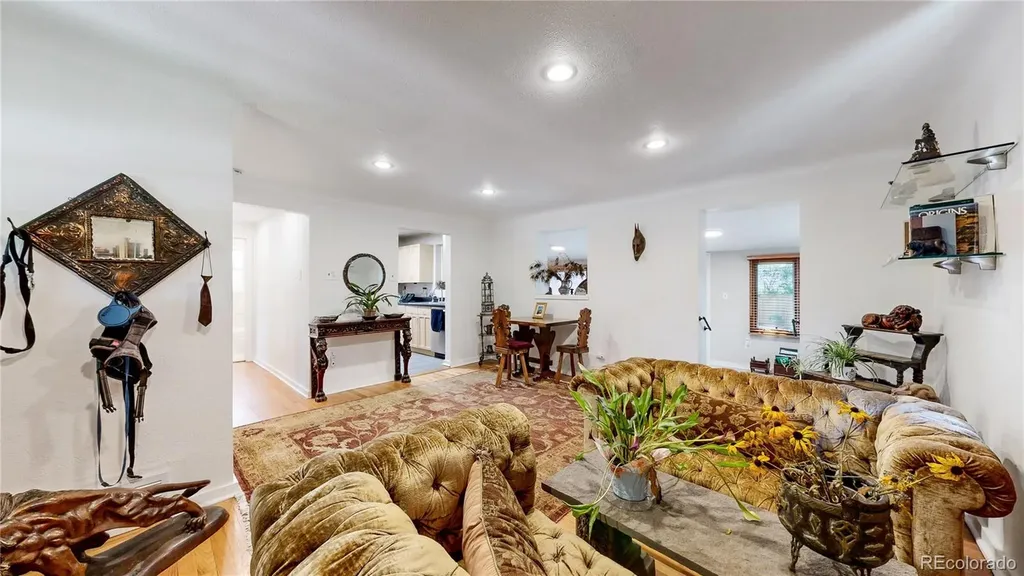 1080 Krameria Street Denver CO 80220