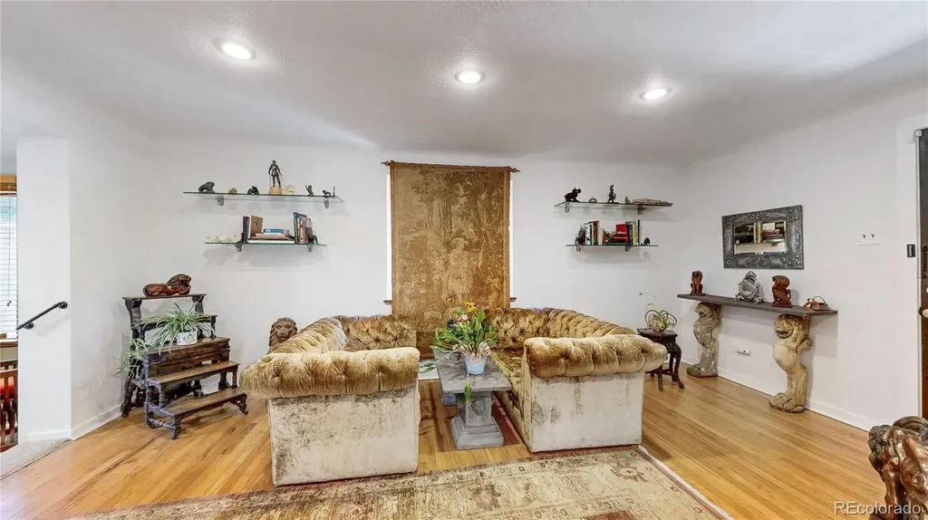1080 Krameria Street Denver CO 80220