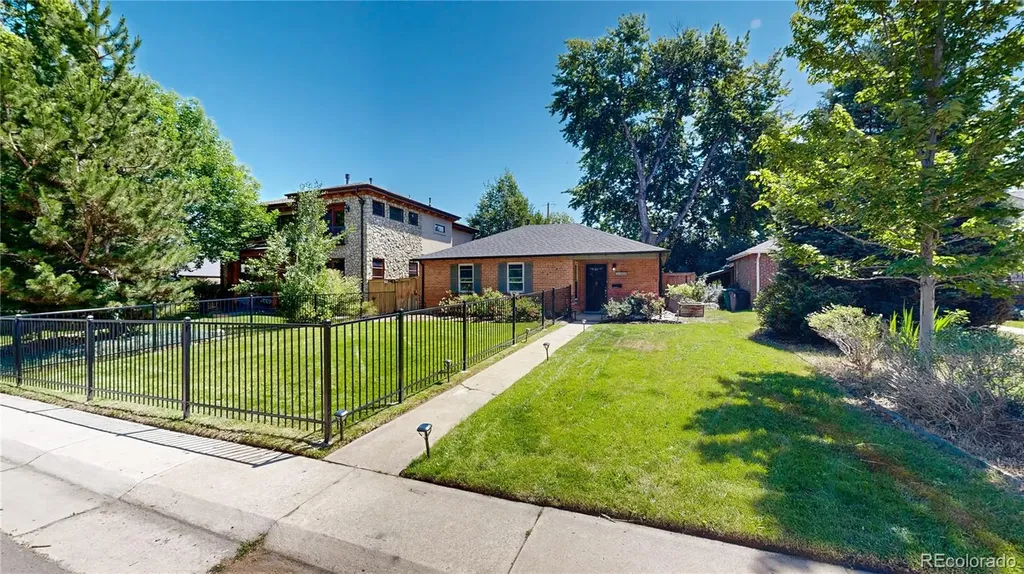 1080 Krameria Street Denver CO 80220