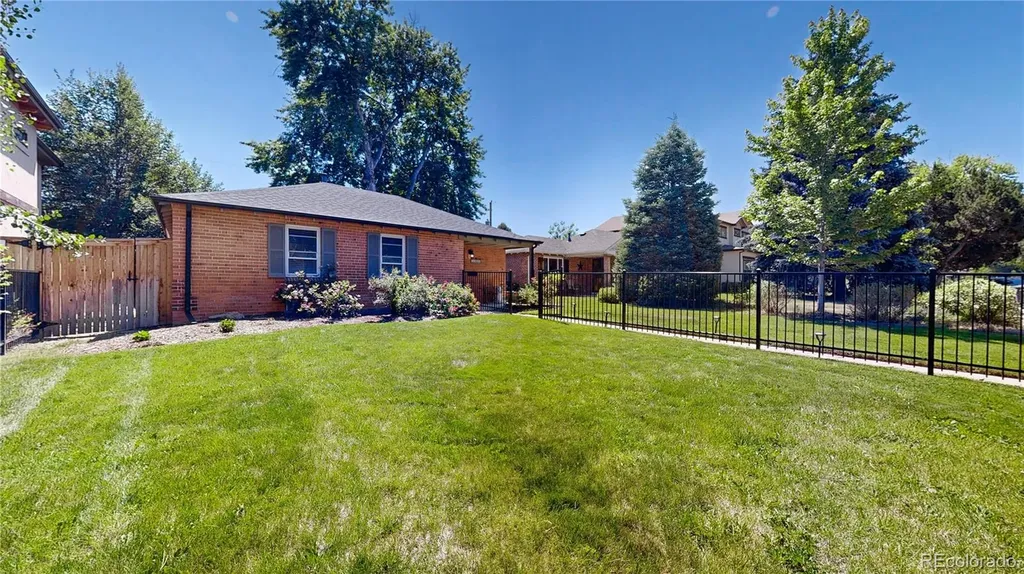 1080 Krameria Street Denver CO 80220