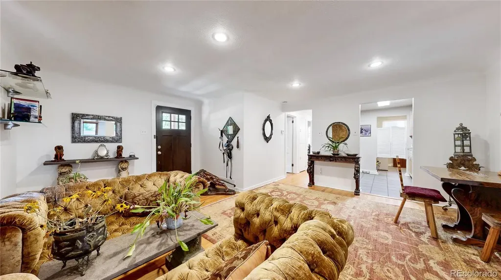 1080 Krameria Street Denver CO 80220