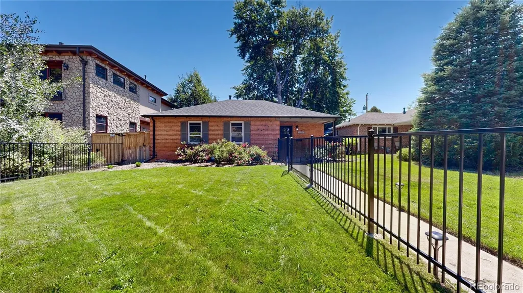 1080 Krameria Street Denver CO 80220