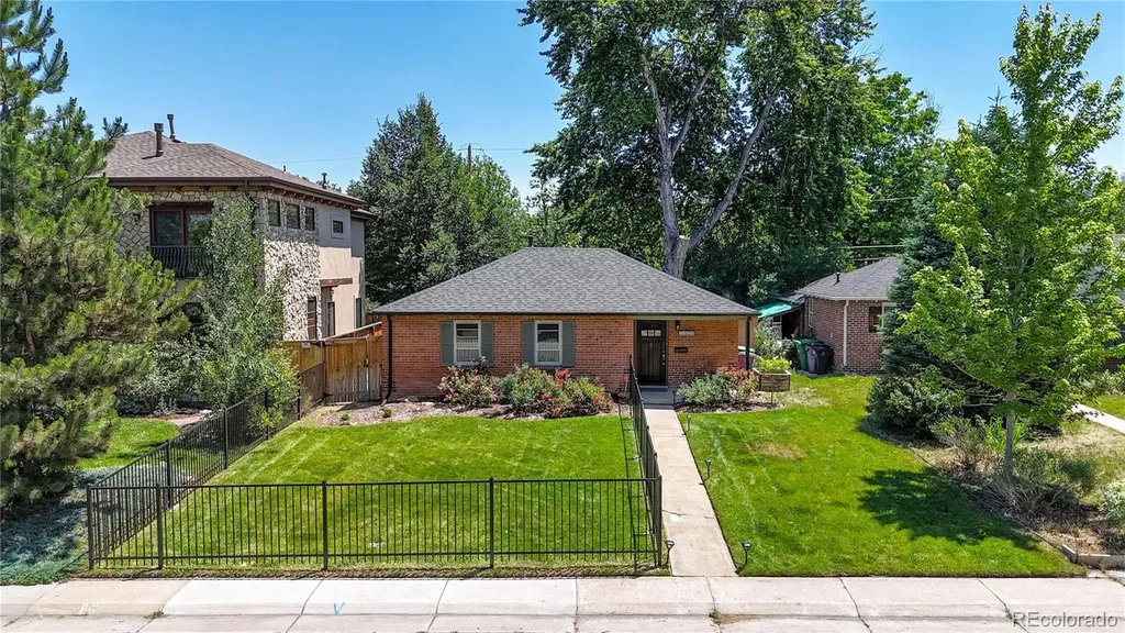 1080 Krameria Street Denver CO 80220