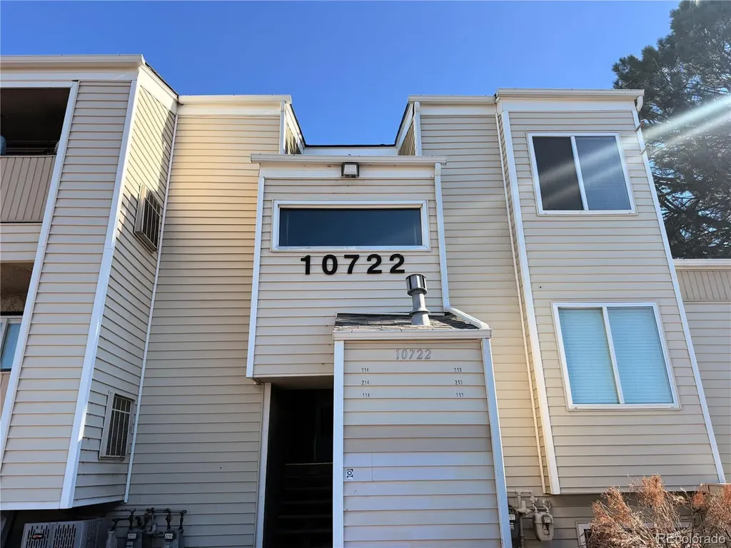 10722 E Exposition Avenue Aurora CO 80012