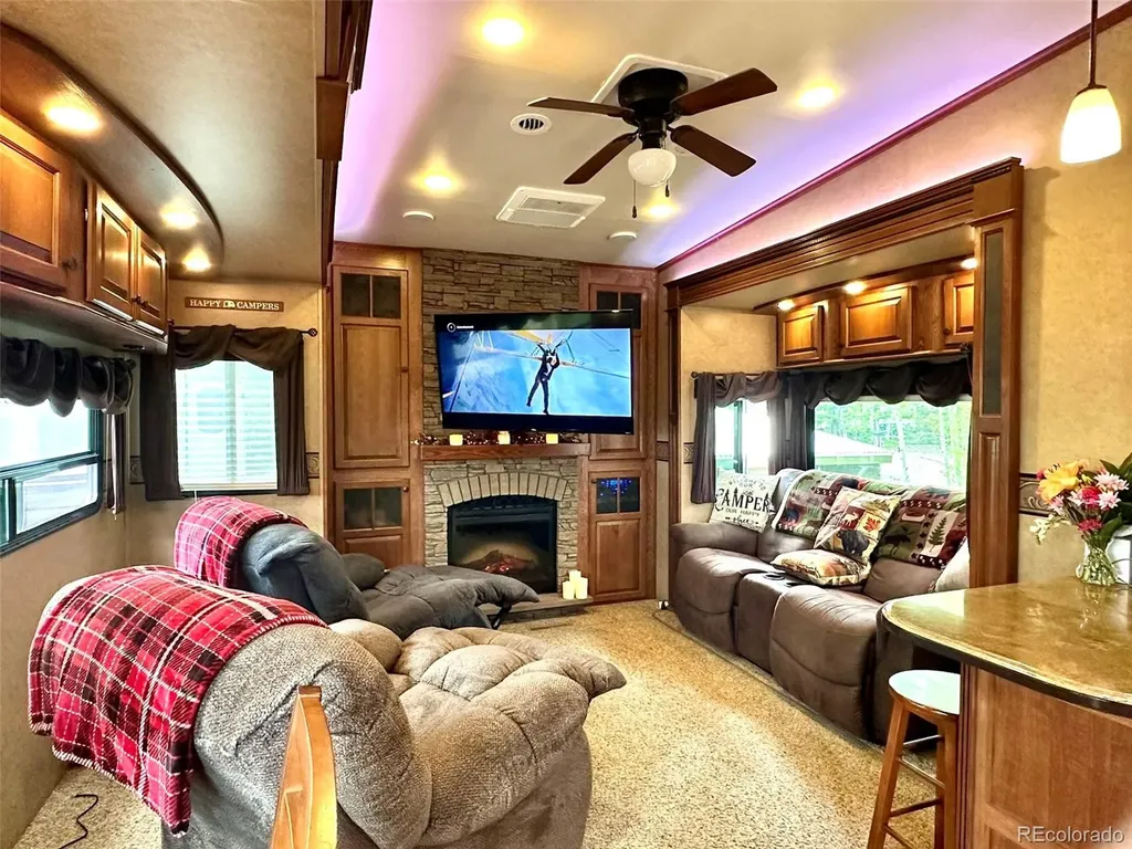 65 Spike Way Hartsel CO 80449