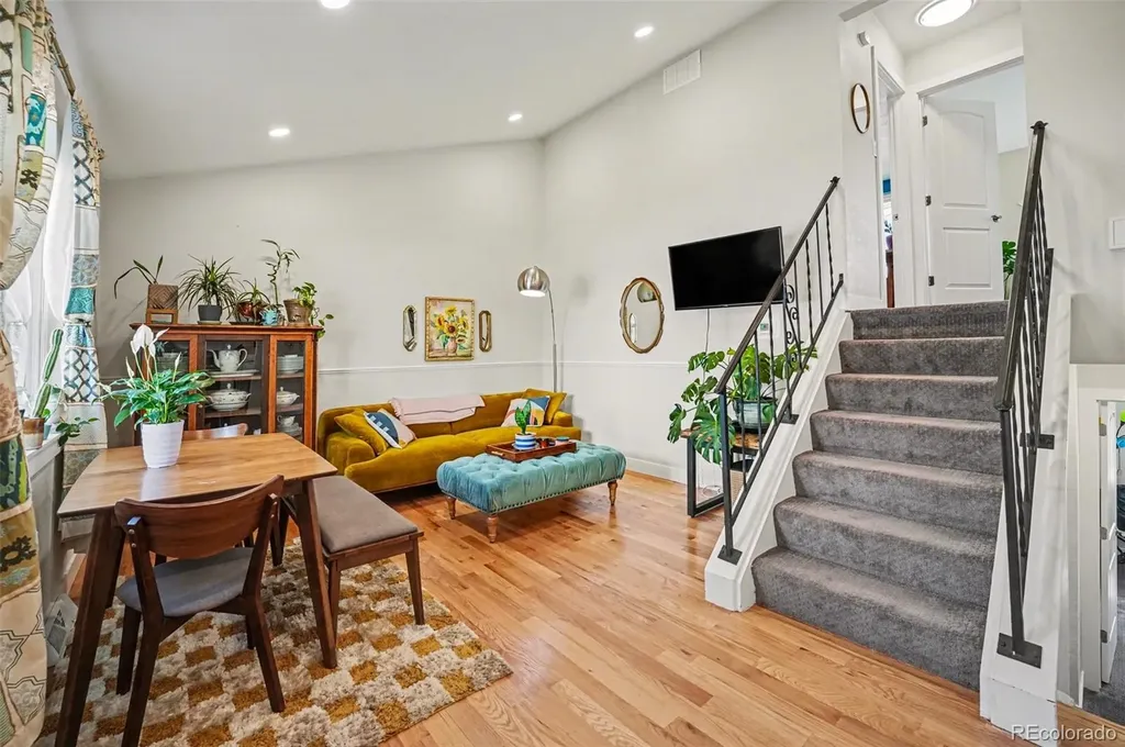 972 S Miller Street Lakewood CO 80226