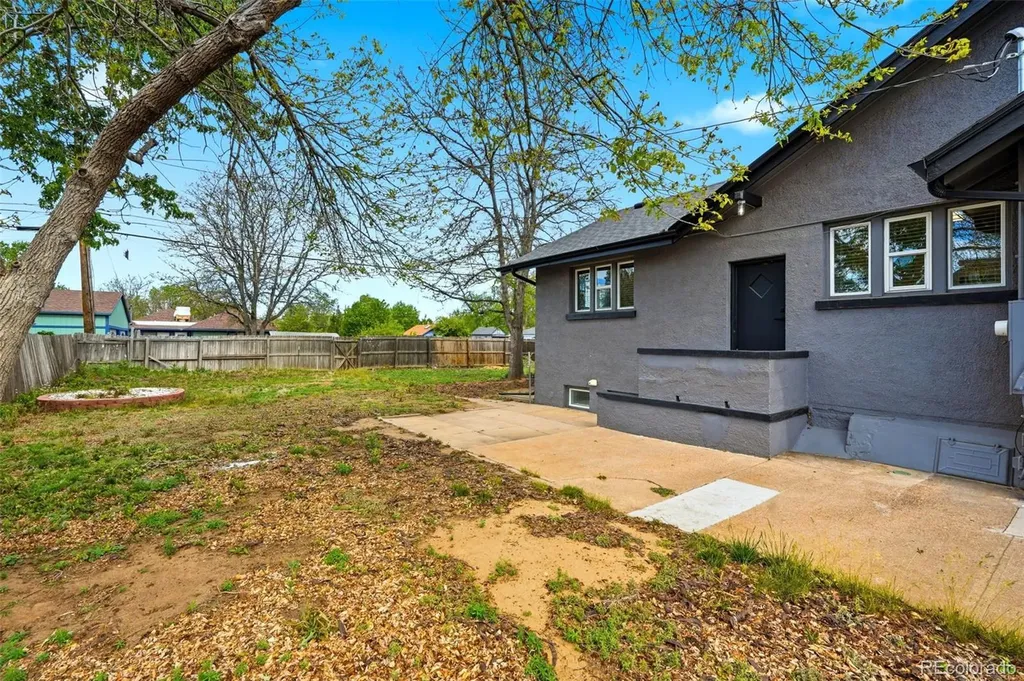 4001 S Acoma Street Englewood CO 80110