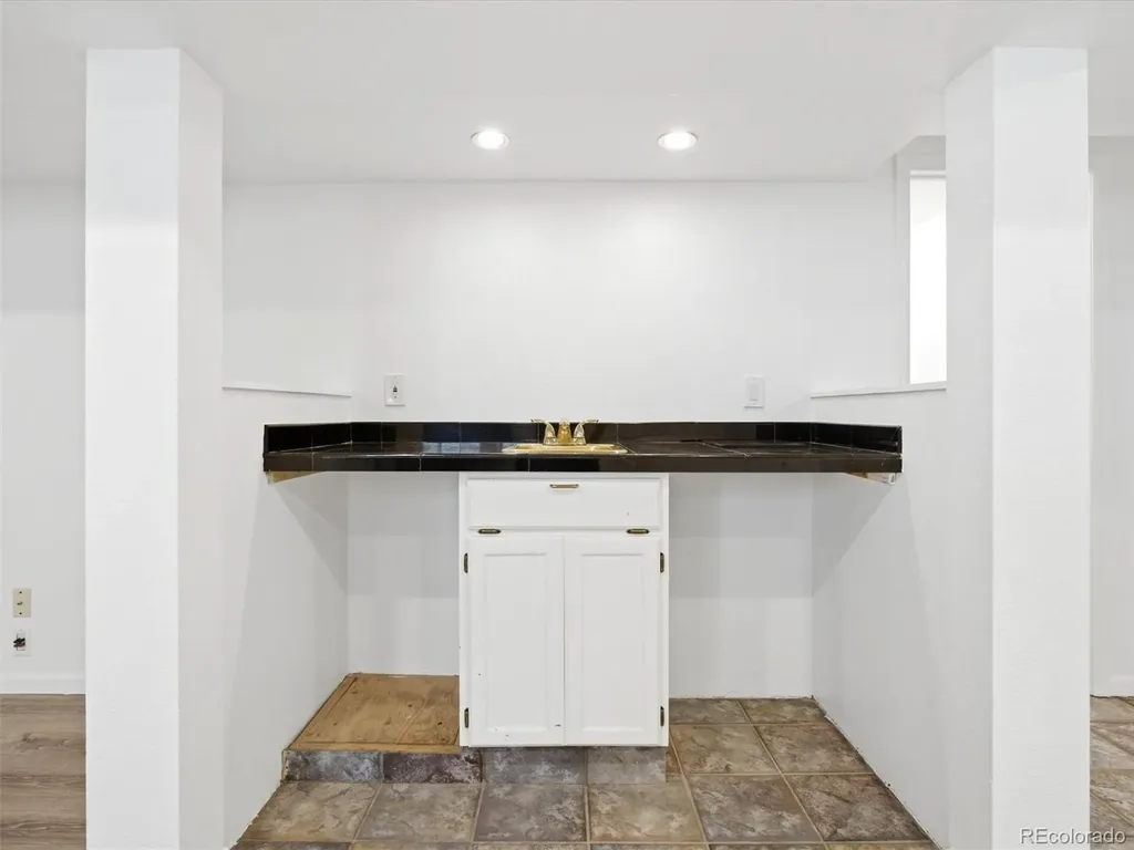 8074 W Brook Drive Littleton CO 80128