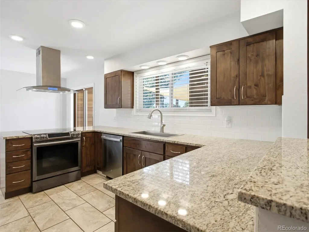 8074 W Brook Drive Littleton CO 80128
