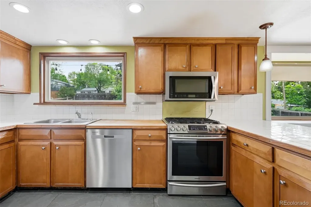 3692 E Briarwood Avenue Centennial CO 80122