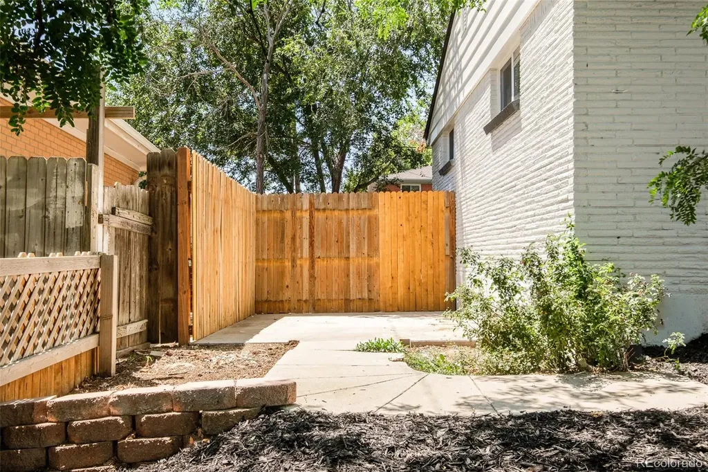 7967 Durango Street Denver CO 80221