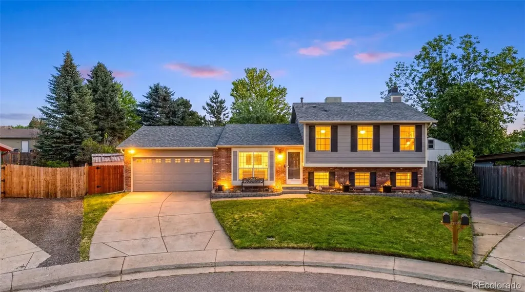 8102 S Everett Street Littleton CO 80128