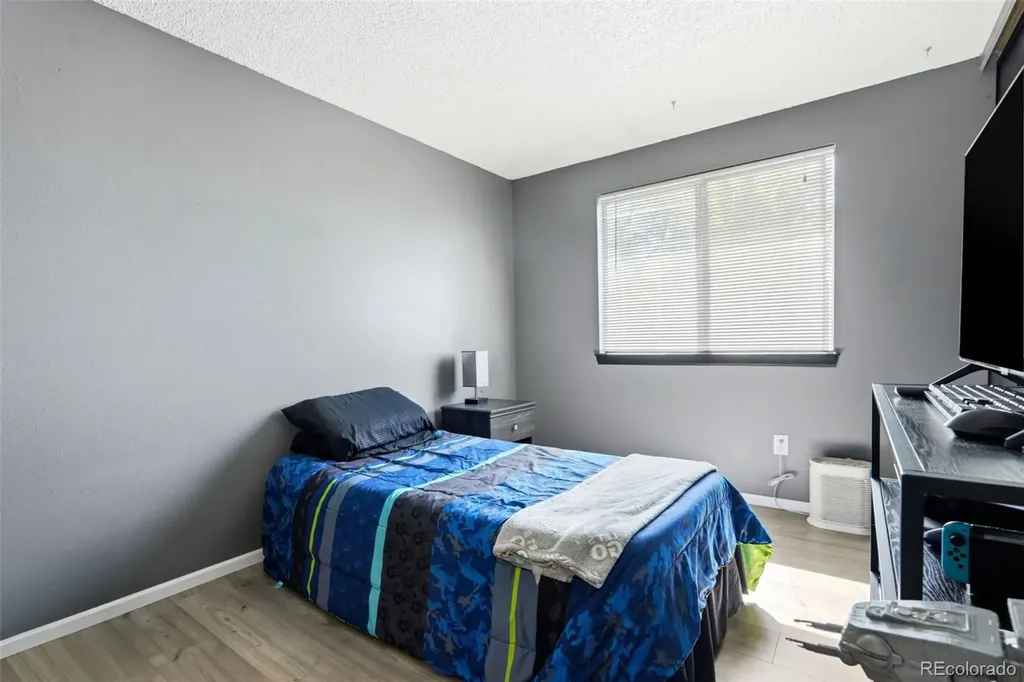 8102 S Everett Street Littleton CO 80128