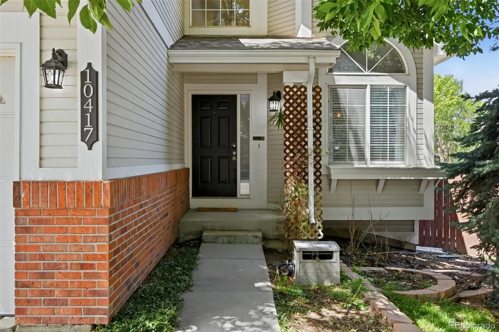 10417 Bellaire Court Denver CO 80233
