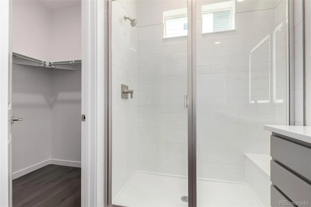 6153 N Ceylon Street Aurora CO 80019