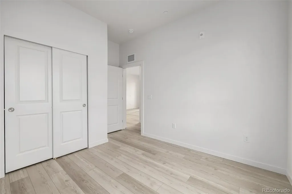 6153 N Ceylon Street Aurora CO 80019