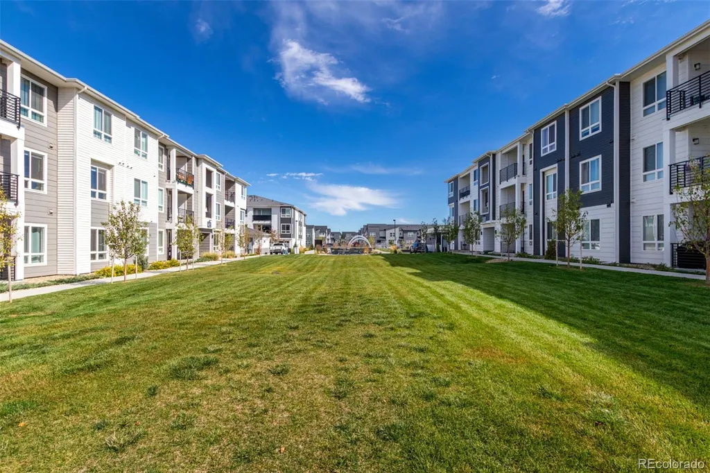 6153 N Ceylon Street Aurora CO 80019
