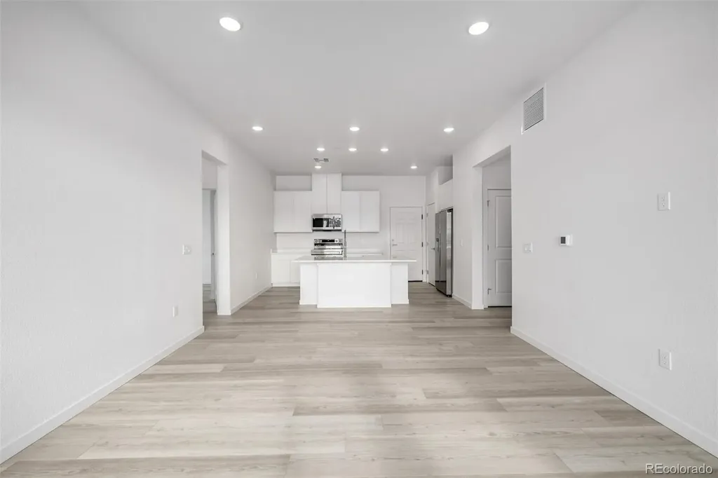 6153 N Ceylon Street Aurora CO 80019
