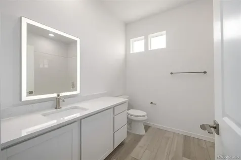 6153 N Ceylon Street Aurora CO 80019