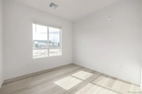 6153 N Ceylon Street Aurora CO 80019