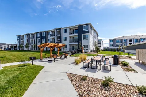 6153 N Ceylon Street Aurora CO 80019