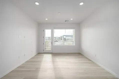 6153 N Ceylon Street Aurora CO 80019