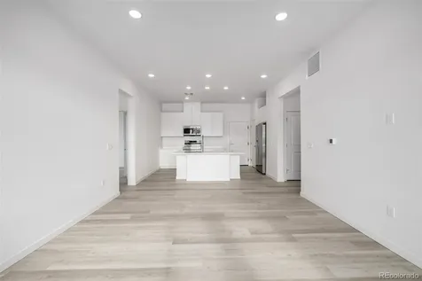 6153 N Ceylon Street Aurora CO 80019