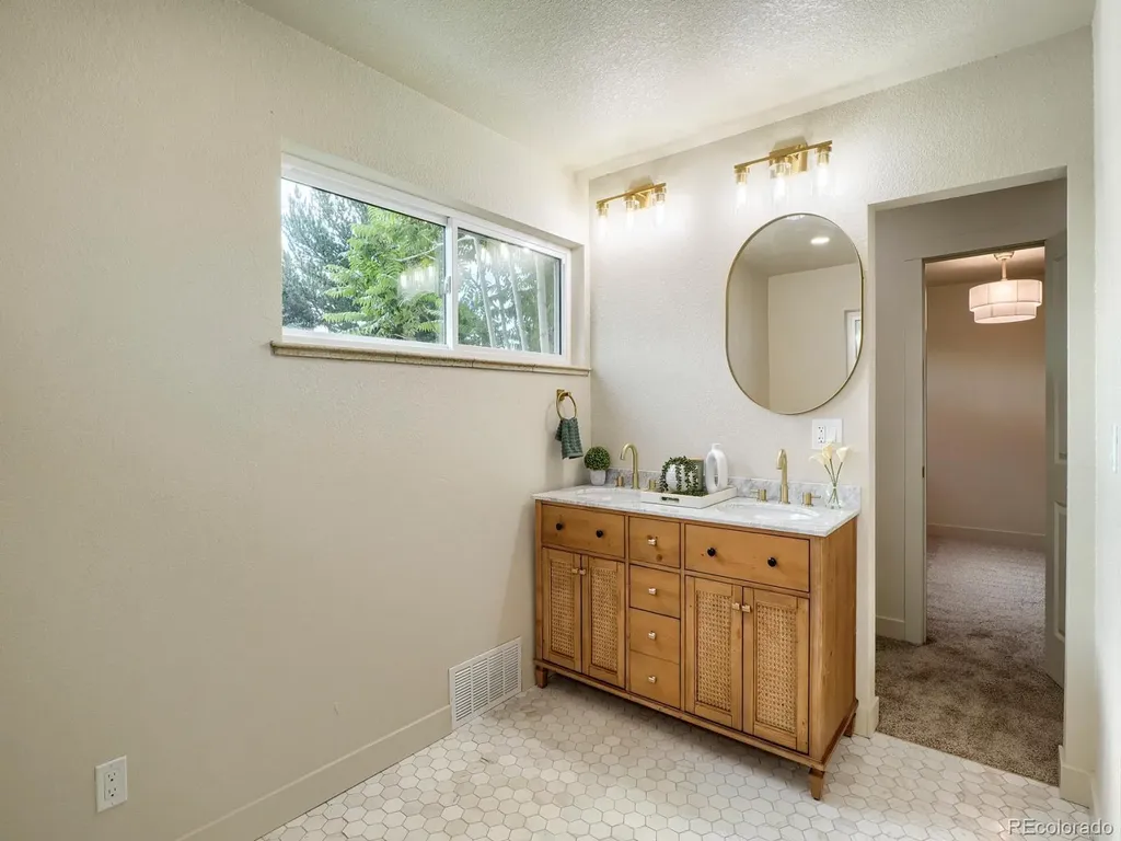 3699 Grape Street Denver CO 80207