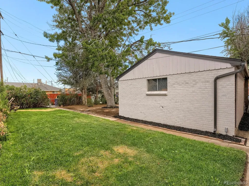 3699 Grape Street Denver CO 80207