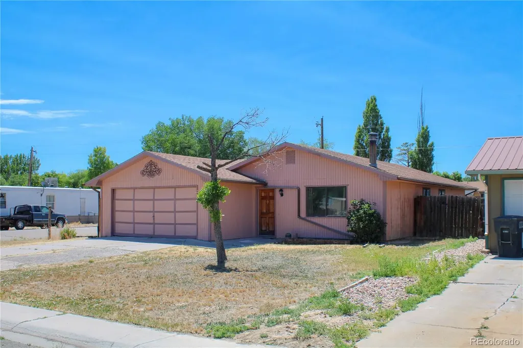 255 E Raven Avenue Rangely CO 81648
