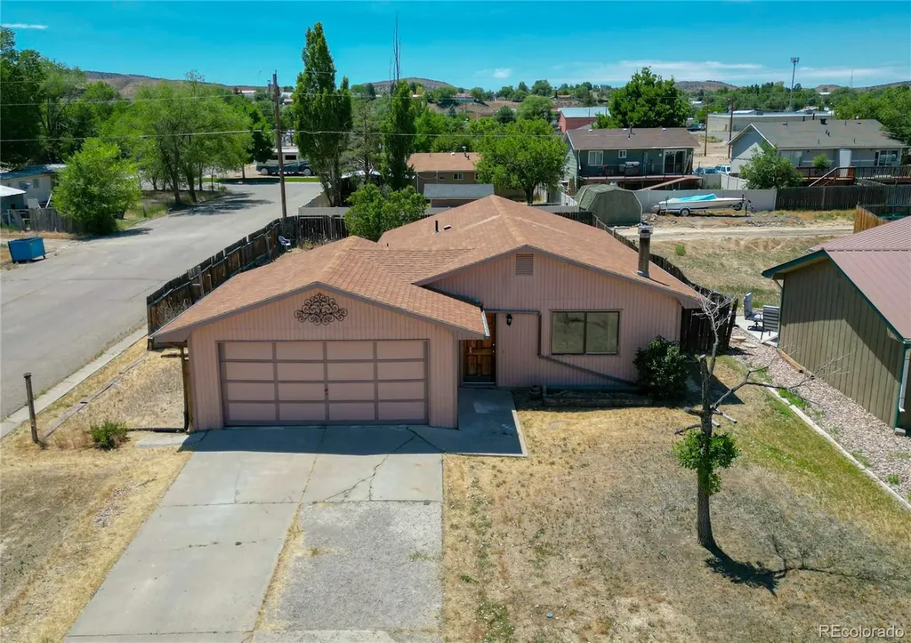 255 E Raven Avenue Rangely CO 81648