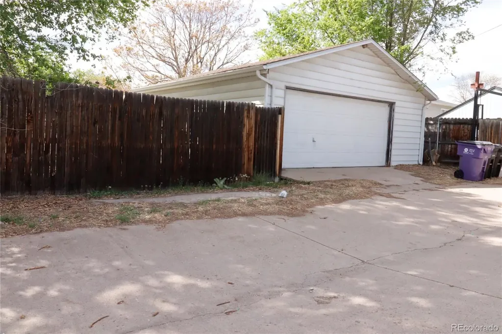 4866 N Umatilla Street Denver CO 80221