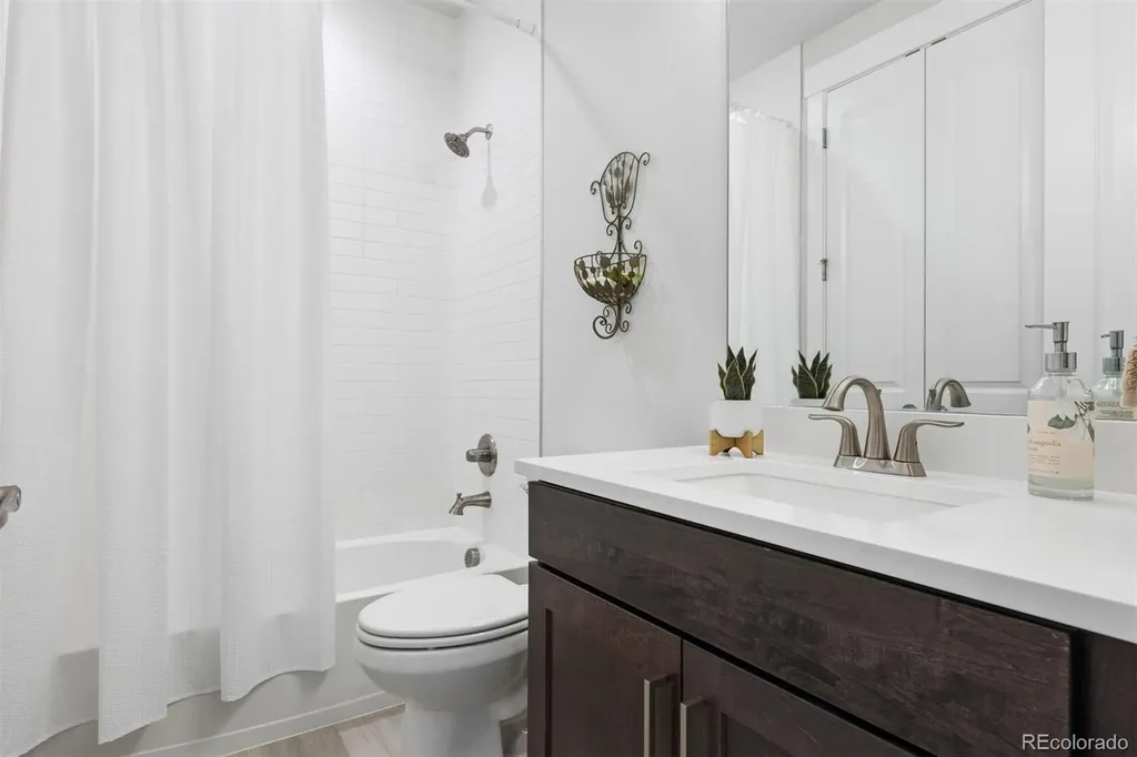 21902 E Tansy Place Aurora CO 80016