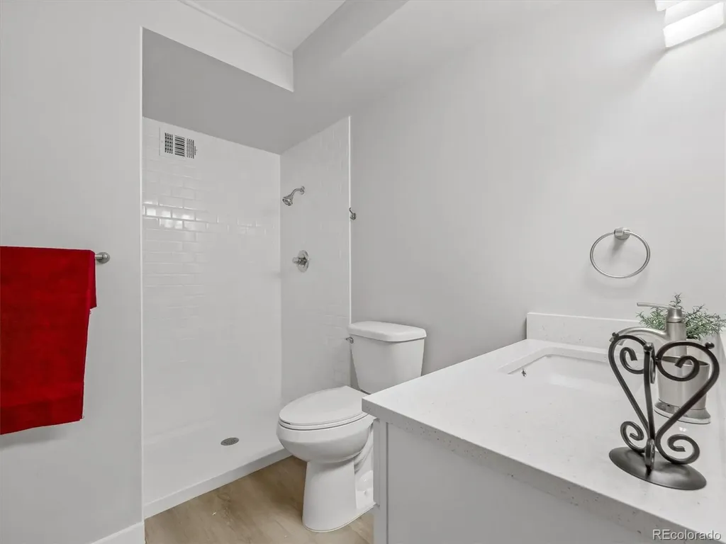 635 S Alton Way Denver CO 80247