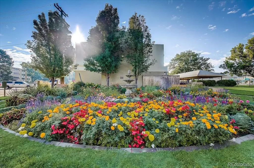 635 S Alton Way Denver CO 80247