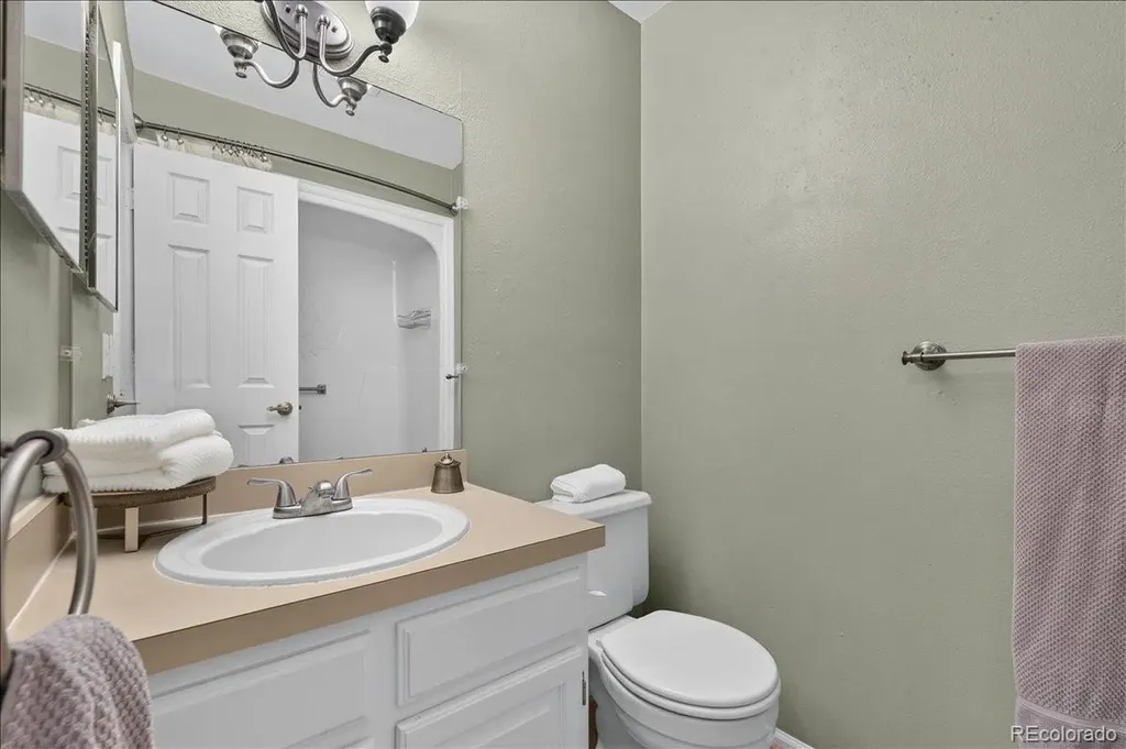 12655 E Pacific Circle Aurora CO 80014