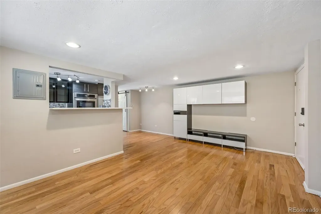 352 S Lafayette Street Denver CO 80209