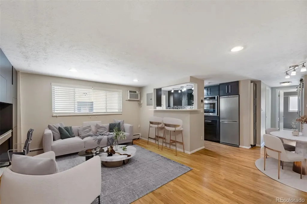 352 S Lafayette Street Denver CO 80209