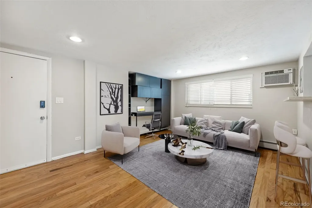 352 S Lafayette Street Denver CO 80209