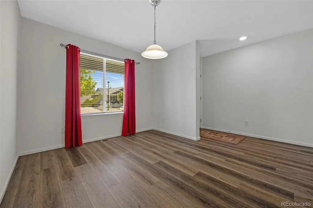 47323 Iris Avenue Bennett CO 80102